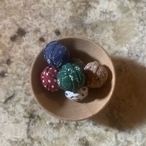 Tiny primitive bowl 6 tiny fillers